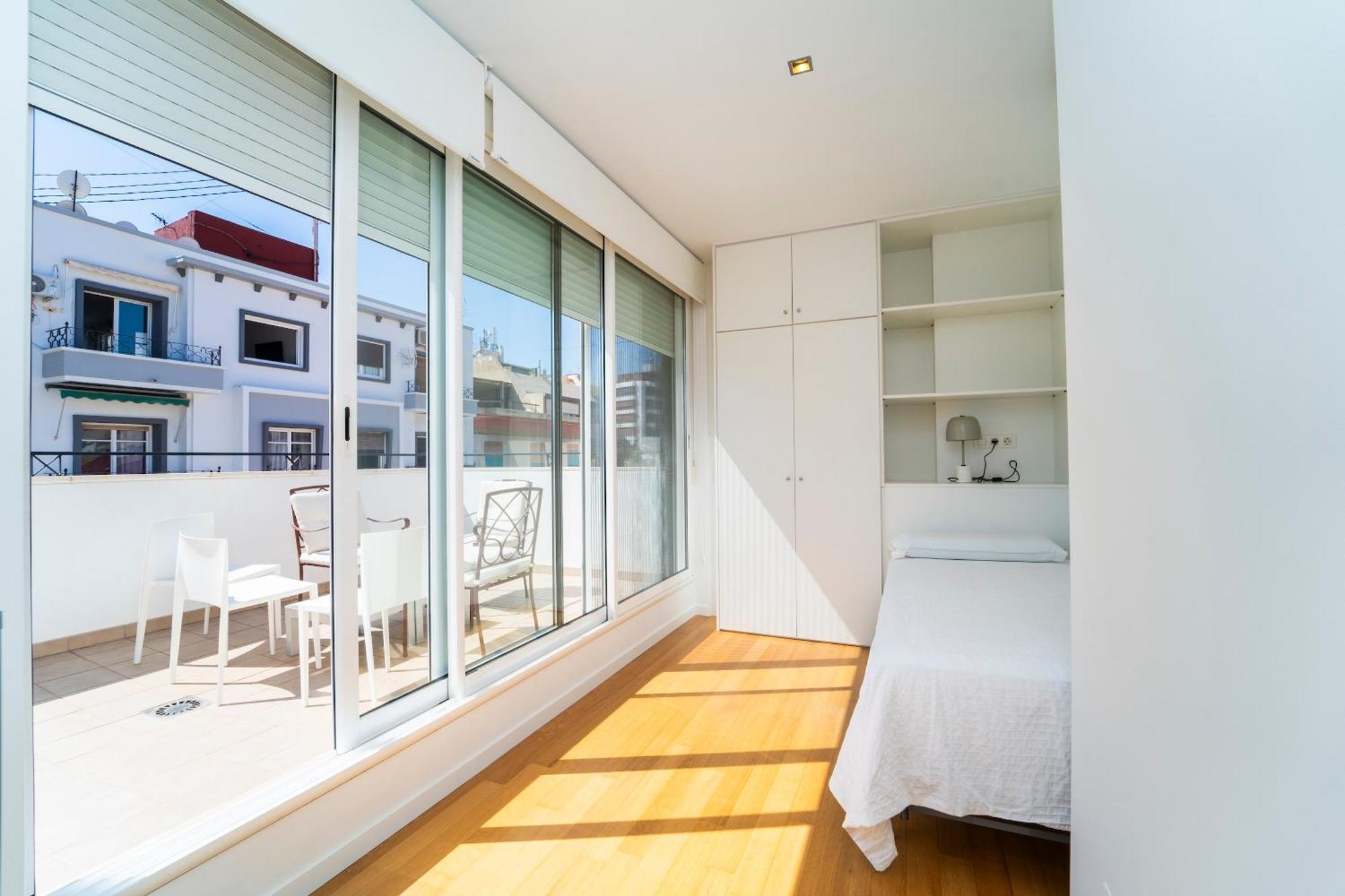 Apartamentos Alicante Centro By Renthas ภายนอก รูปภาพ